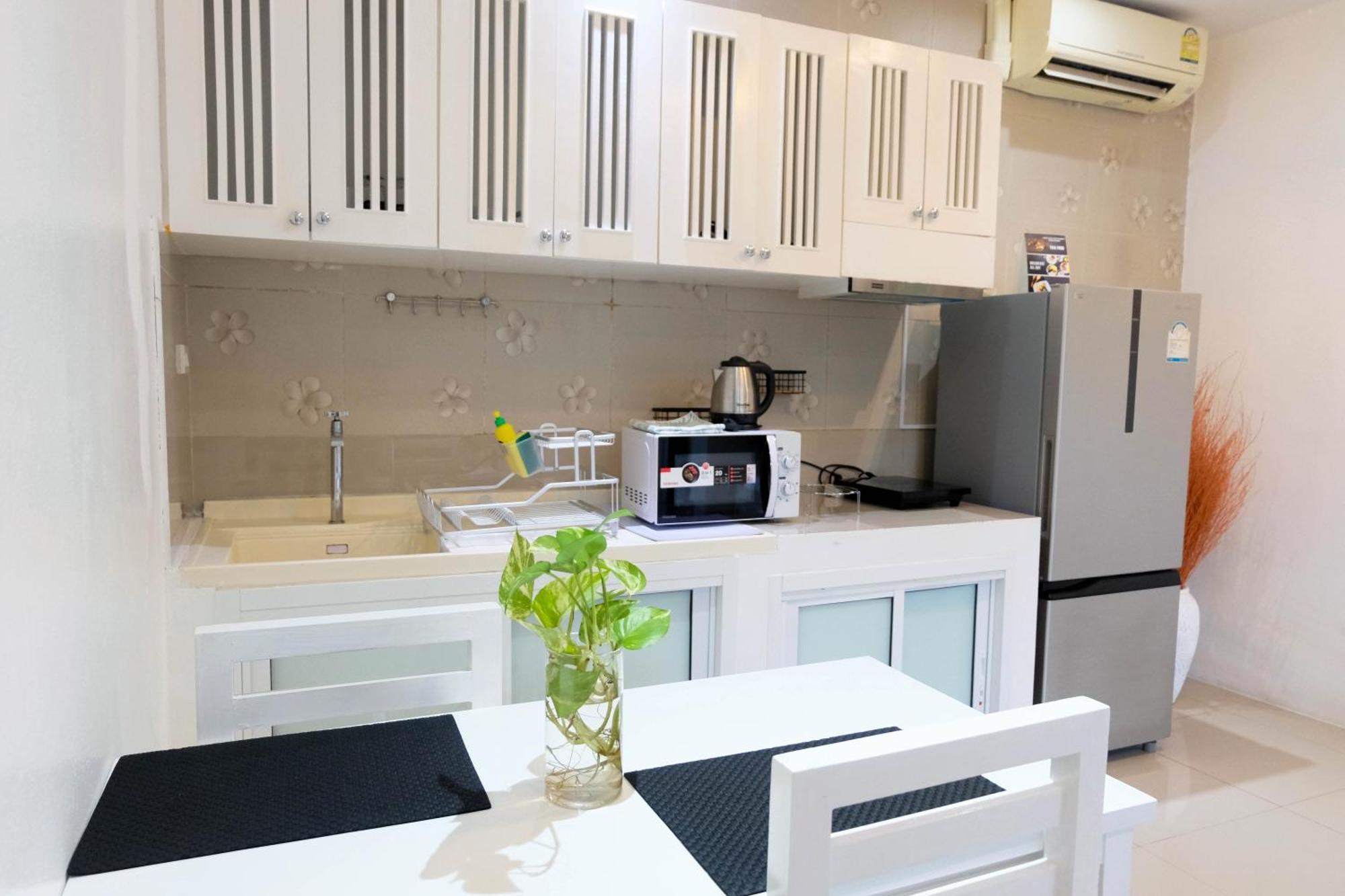 Baan Poon Garden Hotel Csaveng-part Kültér fotó