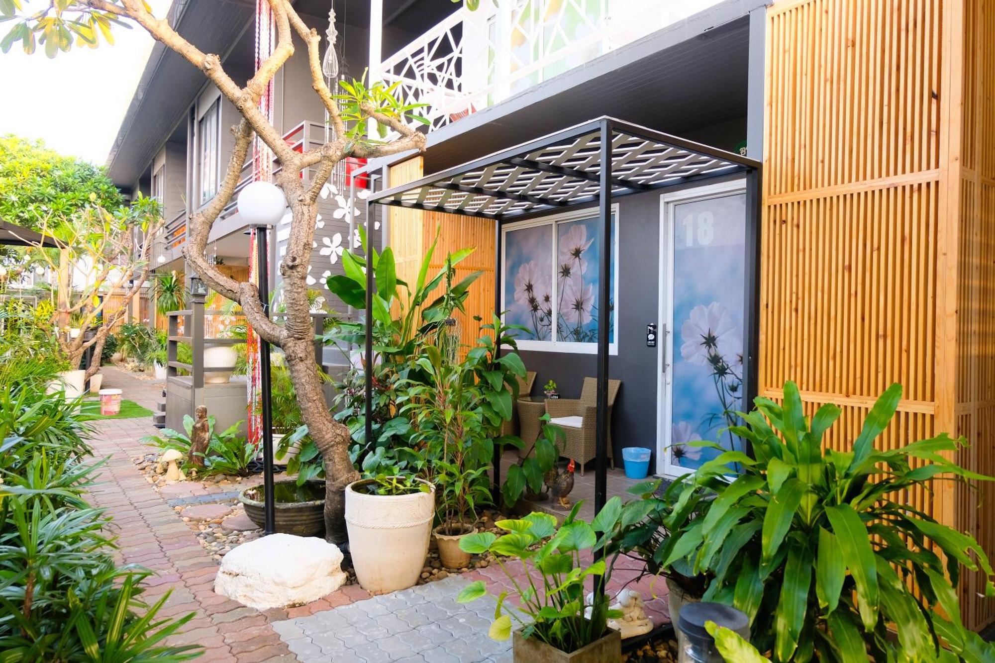 Baan Poon Garden Hotel Csaveng-part Kültér fotó